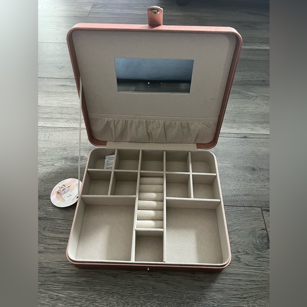 Large Jewelry Box - Picture 2 of 5
